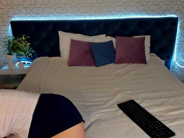 desiree-doll's BongaCams show and profile