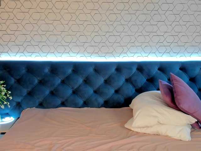 desiree-doll's BongaCams show and profile