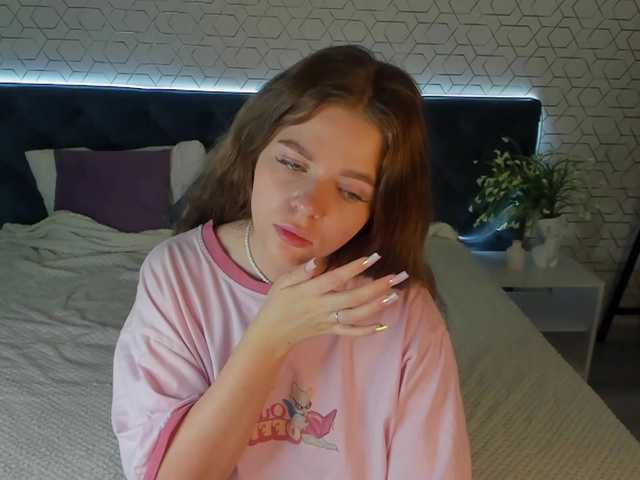 desiree-doll's BongaCams show and profile