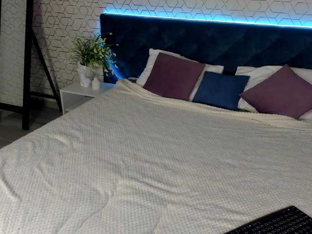 desiree-doll's BongaCams show and profile