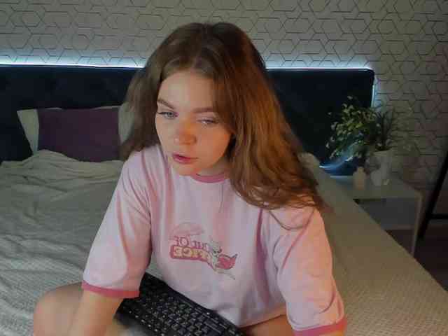 desiree-doll webcam
