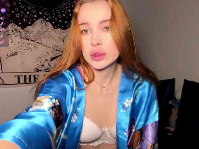 Megan-Longoria webcam