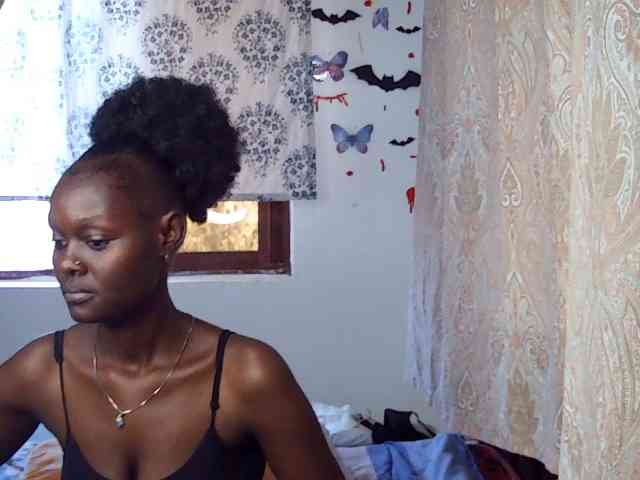 Queen-of-Bees webcam