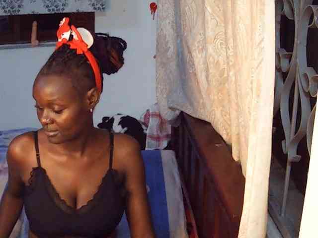 Queen-of-Bees webcam