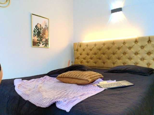 YumiViolet's BongaCams show and profile