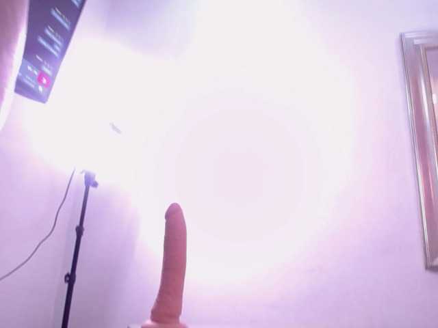 YumiViolet's BongaCams show and profile