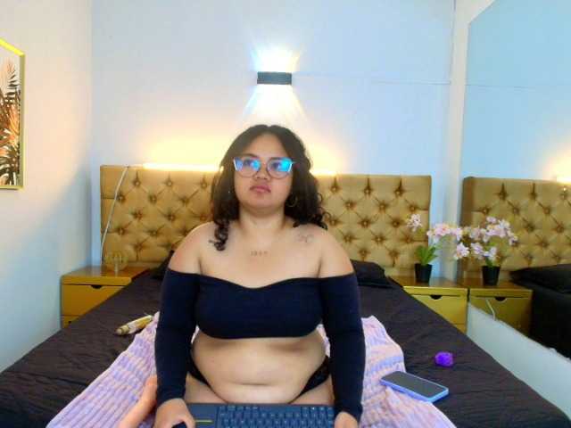 YumiViolet's BongaCams show and profile