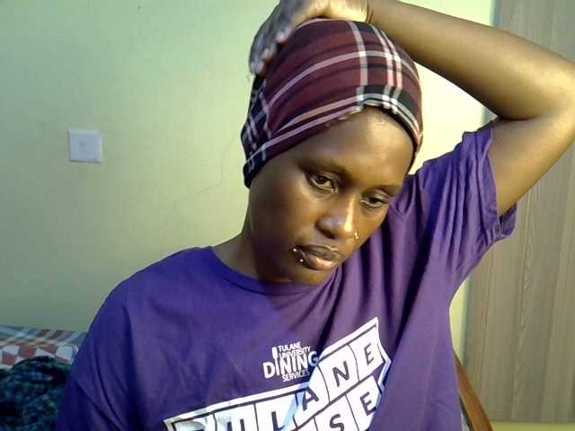 Curvy-goddessa's BongaCams show and profile