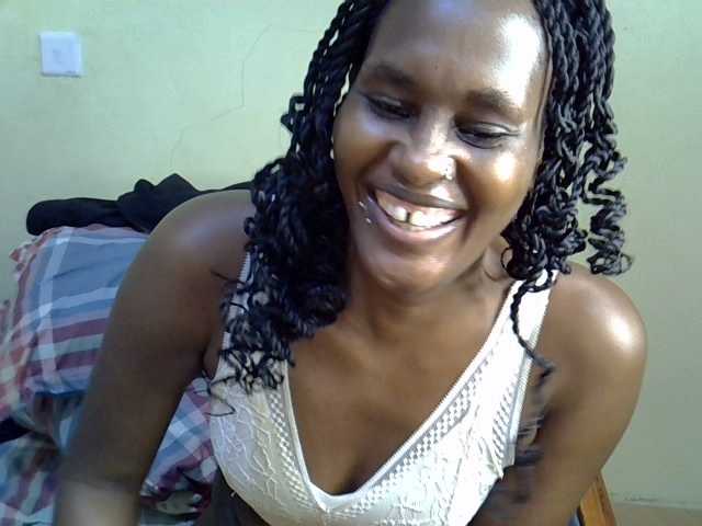 Curvy-goddessa's BongaCams show and profile