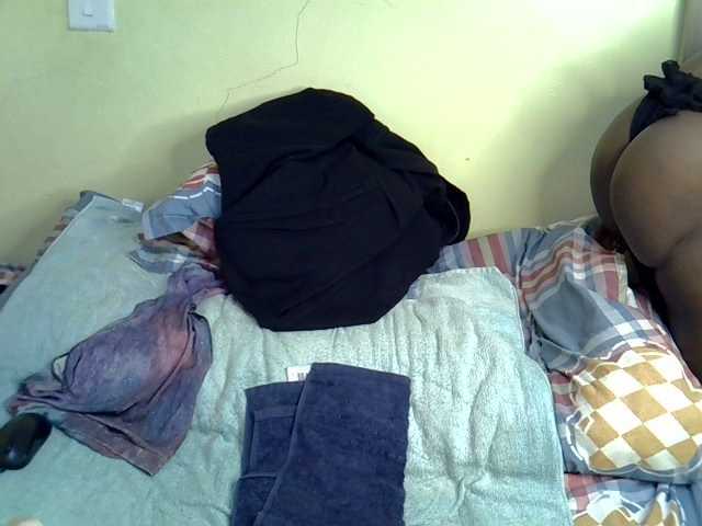 Curvy-goddessa's BongaCams show and profile