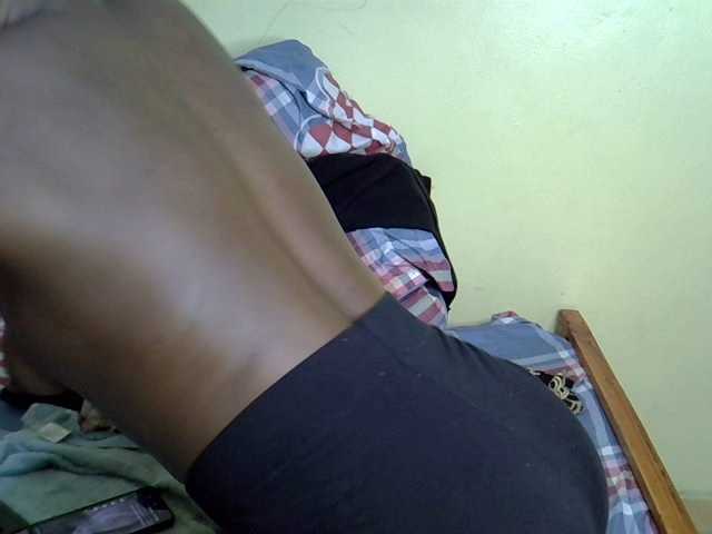 Curvy-goddessa's BongaCams show and profile