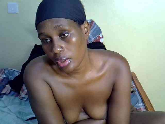 Curvy-goddessa webcam