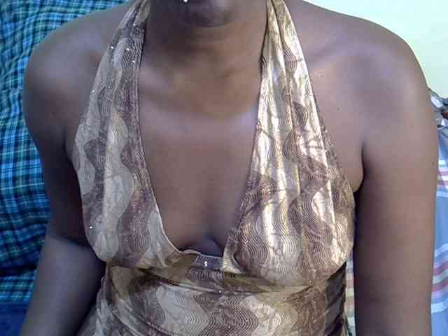 Curvy-goddessa webcam