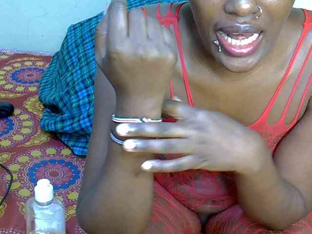 Curvy-goddessa webcam