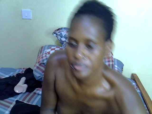 Curvy-goddessa webcam