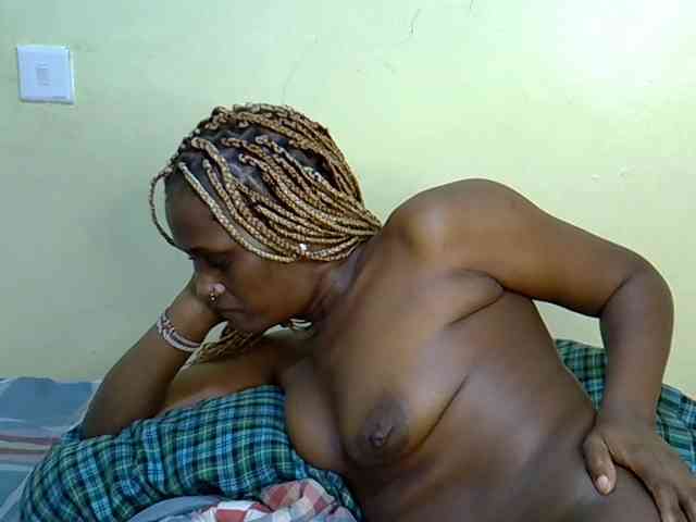 Curvy-goddessa webcam