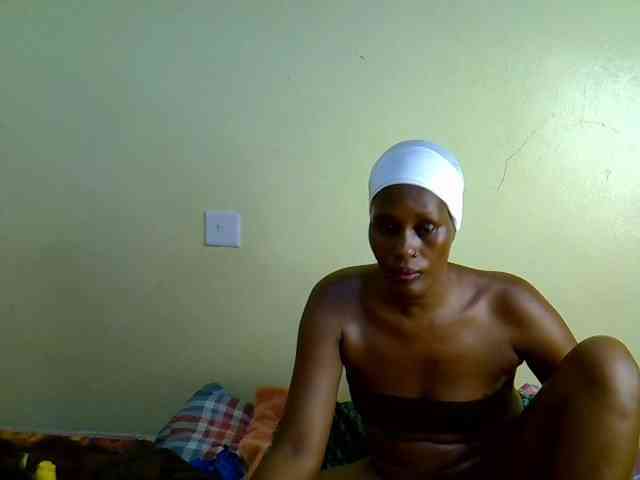 Curvy-goddessa webcam