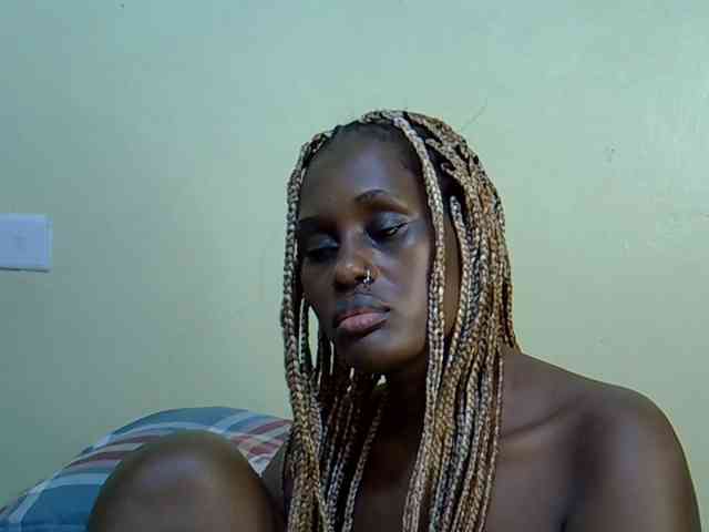 Curvy-goddessa webcam