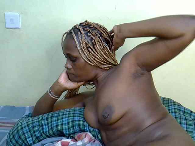 Curvy-goddessa webcam