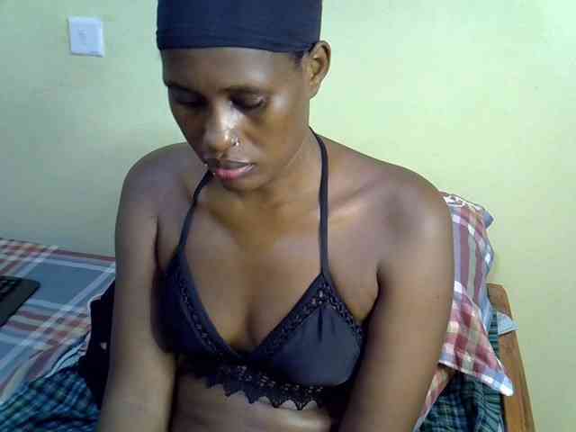 Curvy-goddessa webcam