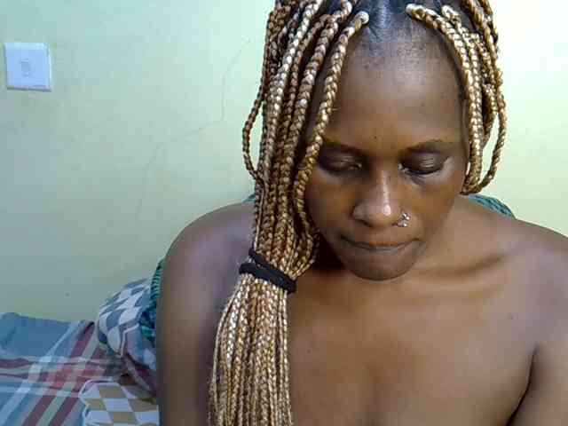 Curvy-goddessa webcam