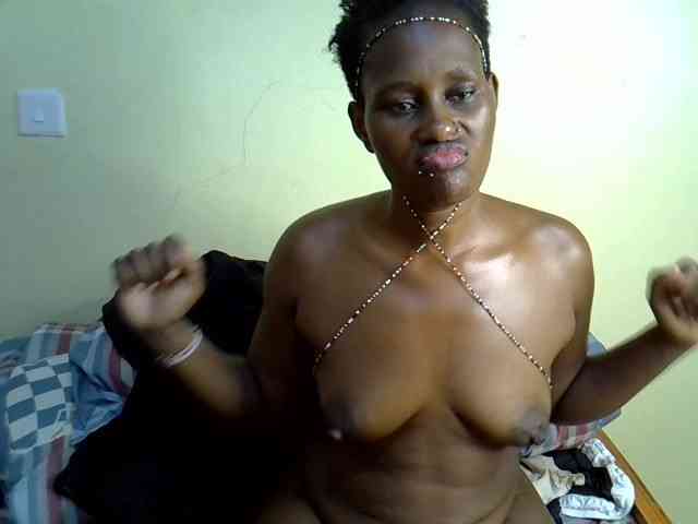 Curvy-goddessa webcam