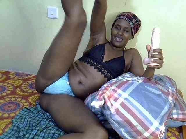 Curvy-goddessa webcam