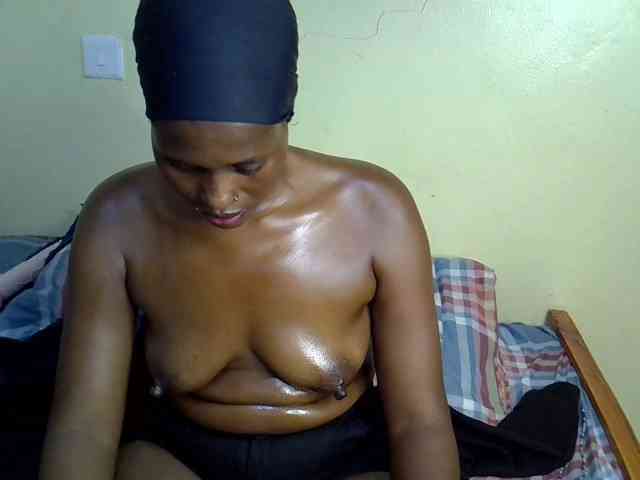 Curvy-goddessa webcam