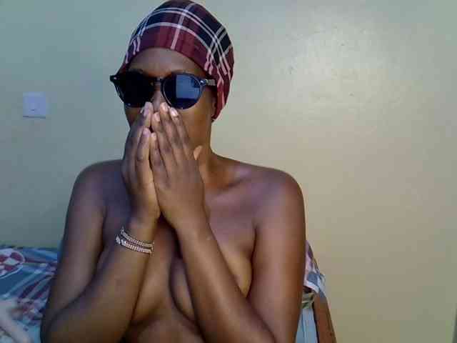 Curvy-goddessa webcam