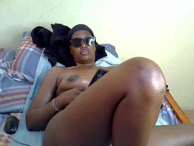 Curvy-goddessa webcam