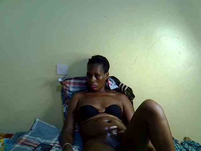 Curvy-goddessa webcam