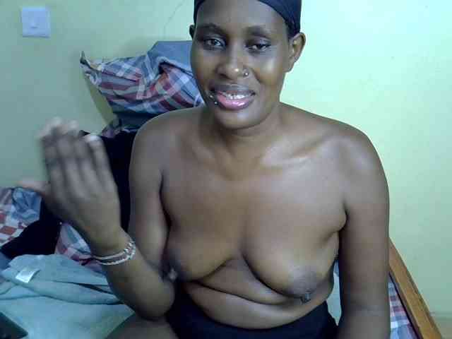 Curvy-goddessa webcam