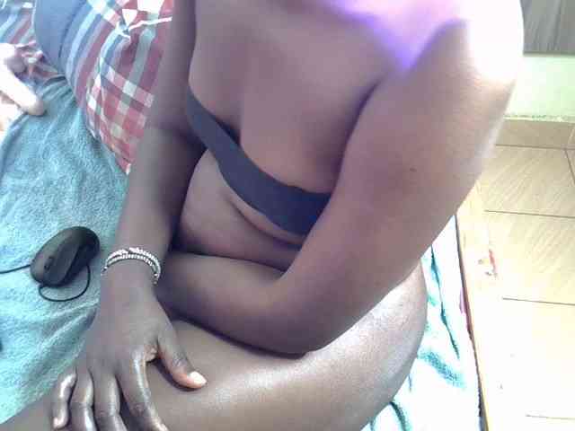 Curvy-goddessa webcam