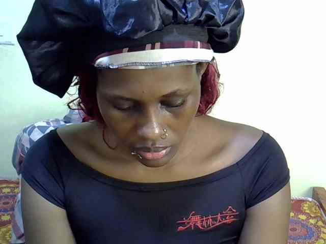 Curvy-goddessa Live Webcam on BongaCams