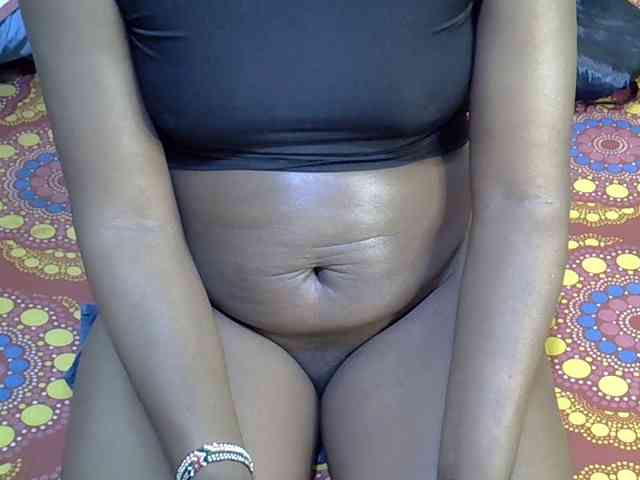 Curvy-goddessa webcam