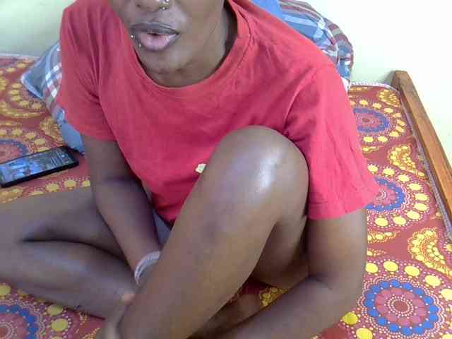 Curvy-goddessa webcam