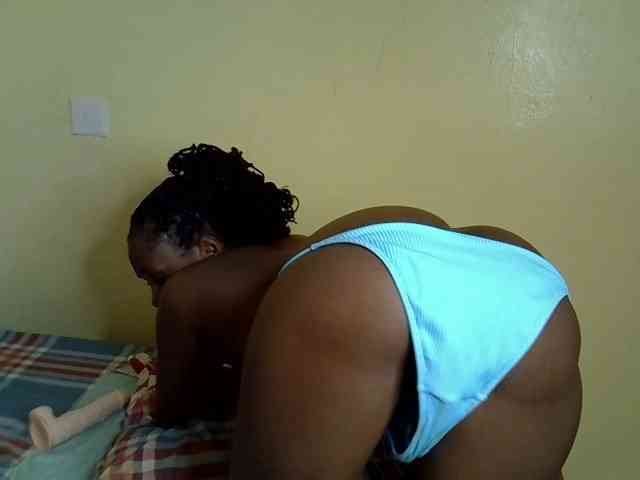 Curvy-goddessa webcam