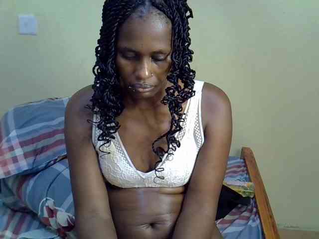 Curvy-goddessa webcam