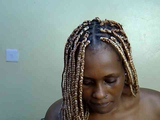 Curvy-goddessa webcam