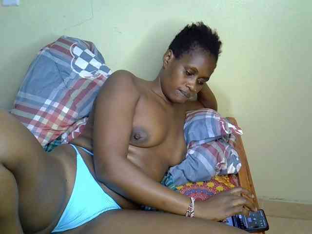 Curvy-goddessa webcam