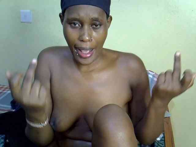 Curvy-goddessa Live Webcam on BongaCams