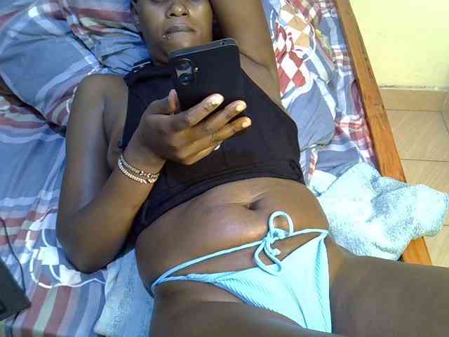 Curvy-goddessa webcam