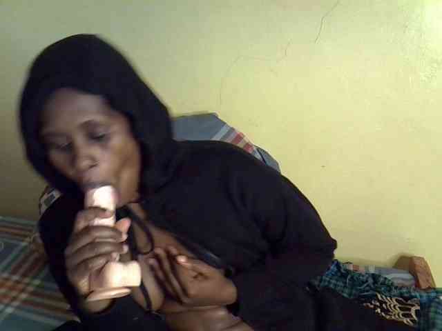 Curvy-goddessa webcam