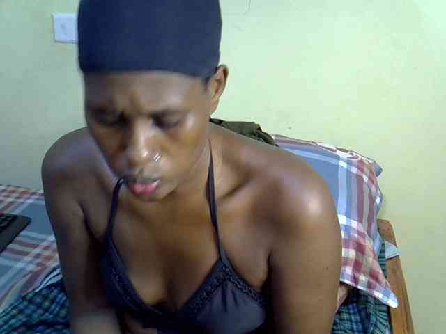 Curvy-goddessa webcam