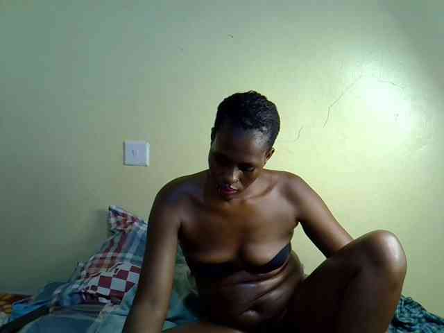 Curvy-goddessa Curvy-goddessa