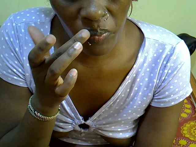 Curvy-goddessa webcam