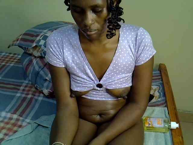 Curvy-goddessa webcam