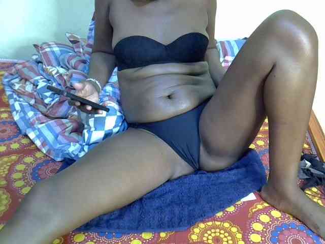 Curvy-goddessa webcam