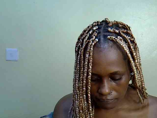 Curvy-goddessa webcam