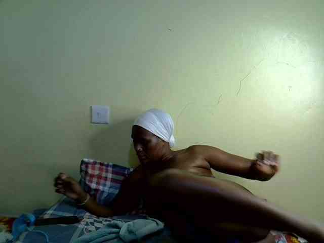 Curvy-goddessa webcam